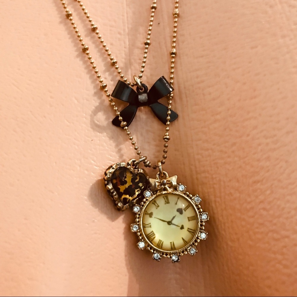 Watch vintage clock charm necklace bow Betsey j b2